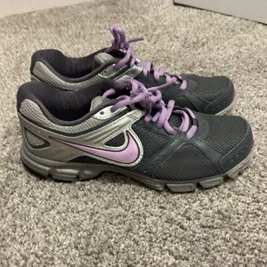 Nike Grey with Lavender swoosh and trim-Size 7-EUC